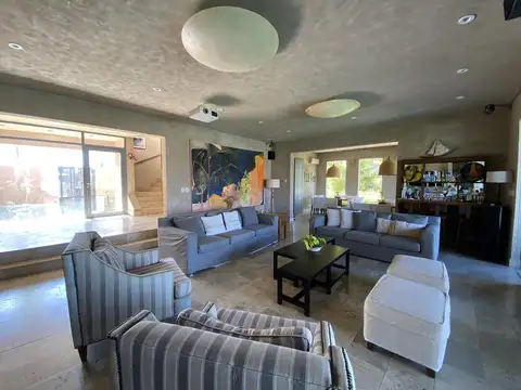 Casa en venta - Albanueva - Tigre