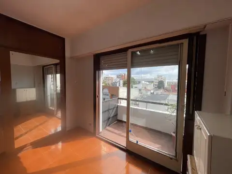 VENTA DEPARTAMENTO 3 AMBIENTES