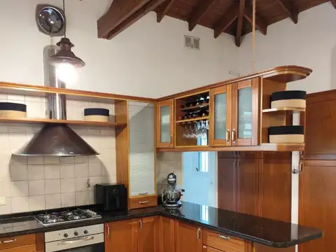 Casa en Venta en Zárate, USD 250.000