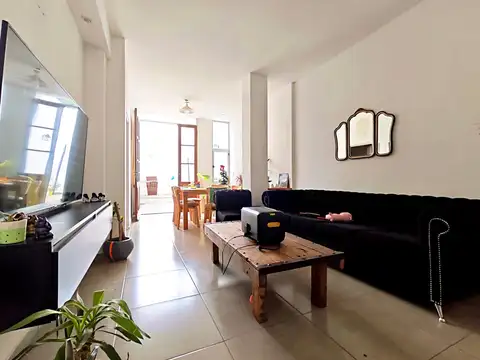 Depto Tipo Casa 3 ambientes con 2 baños