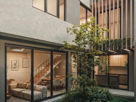 Venta casa pasillo nueva 3 dormitorios, terraza quincho pileta Pichincha