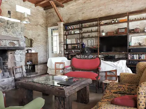 IMP CASA C/ 2 LOTES SUBDIVISIBLES