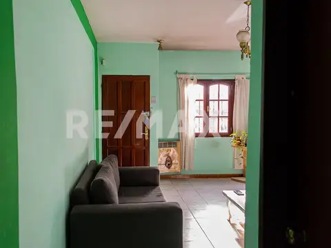 Casa 3 ambientes con 2 baños