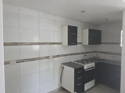 Depto Tipo Casa en Alquiler de 2 ambientes