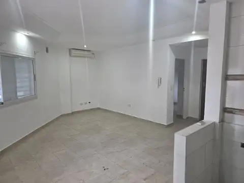 Depto Tipo Casa en Alquiler de 1 dormitorio