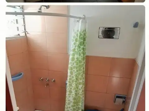 Casa 2 ambientes con 3 baños