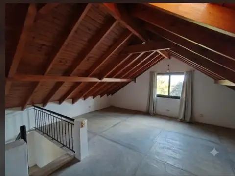 venta casa en Barrio Santa Maria de Pilar
