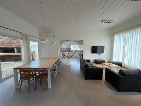 Casa en Venta en Álamos 2, USD 300.000