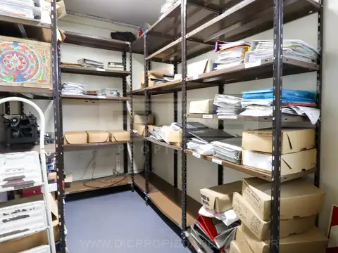 Av. Triunvirato al 4100 entre Echeverria y La Pampa