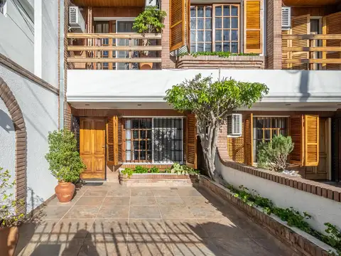 Depto Tipo Casa en Venta de 4 ambientes