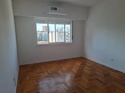 Departamento reciclado muy luminoso