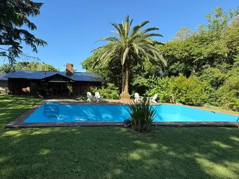 Casa en Venta con 1 cochera
