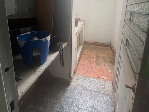 Local - Banfield Este
