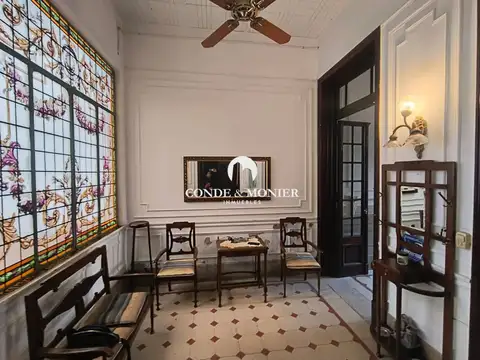Casa 6 ambientes p/ USO COMERCIAL en San Telmo a metros de Av. Caseros