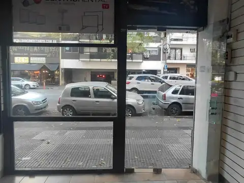 Local comercial en alquiler en Congreso sin expensas