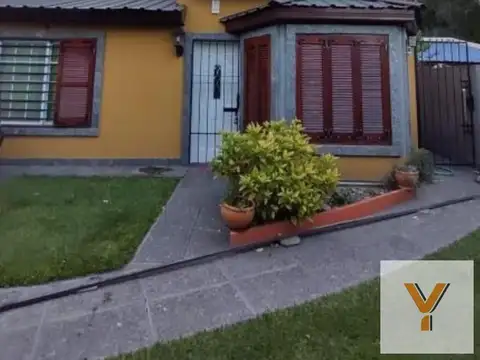 Casa en venta - 3 Dormitorios 4 Baños - San Vicente