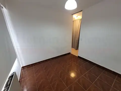 EXCELENTE DEPARTAMENTO 2 AMBIENTES EN CIUDAD MADERO