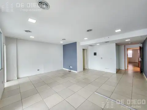 Oficinas de 62 m2 en Florida Oeste, Próximo a Panamericana - Cercana a Capital