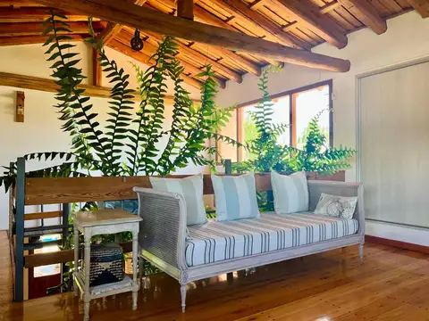 CASA EN VENTA BARRIO LOS CEREZOS CON TOUR VIRTUAL