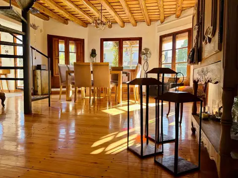 Casa 4 ambientes con 1 baño