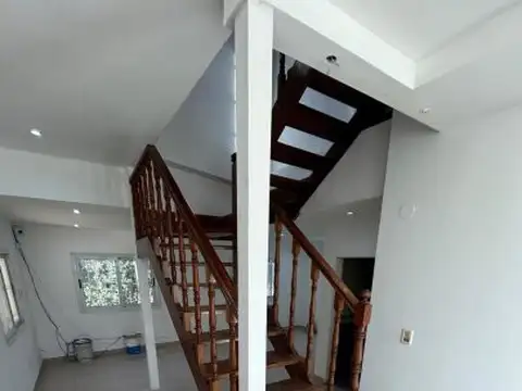 CASA EN VTA-5 AMB en DEL VISO | APTA CRÉDITO | 800 m² de lote/PILETA/QUINCHO