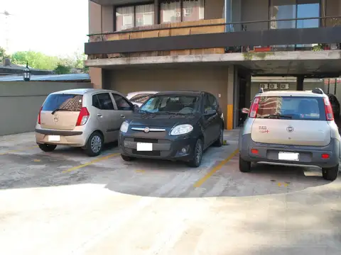 COCHERA FIJA. TIGRE CENTRO. EXCELENTE ACCESO.