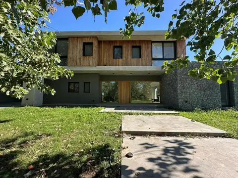 Base General Belgrano & Rodolfo Centanino