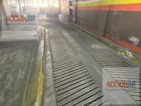 Congreso Amplia Cochera en Venta, rampa de fácil acceso