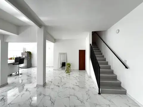 Depto Tipo Casa 4 ambientes con 2 baños