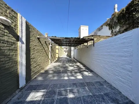 Depto Tipo Casa en Venta de 4 ambientes