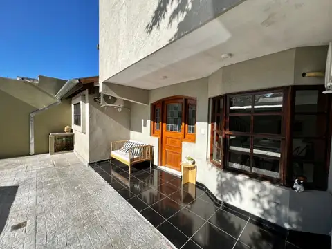 Depto Tipo Casa en Venta de 4 ambientes