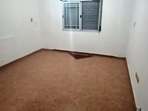 Depto Tipo Casa en Alquiler de 3 dormitorios