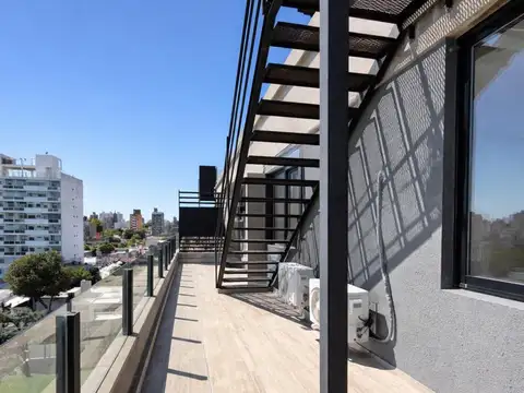 Departamento en Alquiler con 1 cocheras