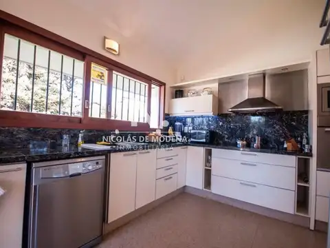 Casa en Alquiler Temporal en Playa Mansa, USD 18.000