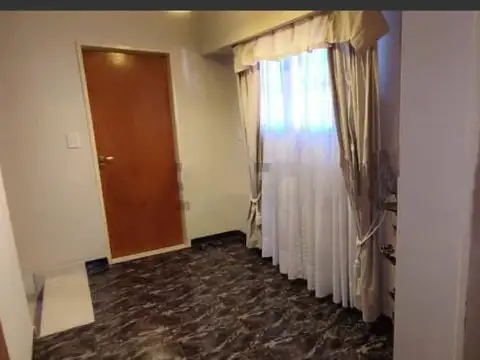 S/ANTONIO DE PADUA/ Casa  Padua 5 AMBIENTES,ESTADO IMPECABLE, APTO CREDITO , MUY BUENA UBICACIÓ...