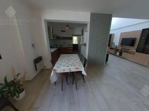 Depto Tipo Casa en Venta en Remedios De Escalada, USD 165.000