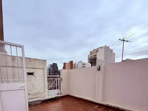 Av. Monroe 3400, Piso 1