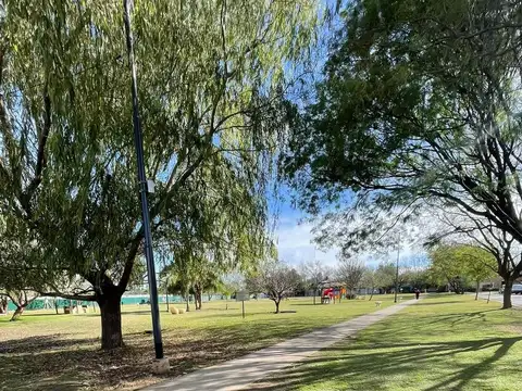 Casa en Venta en Nuevo Jardines del Boulevard, USD 135.000