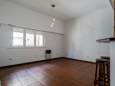 Departamento de tres ambientes en venta en Almagro