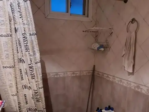 Depto Tipo Casa en Venta de 4 dormitorios