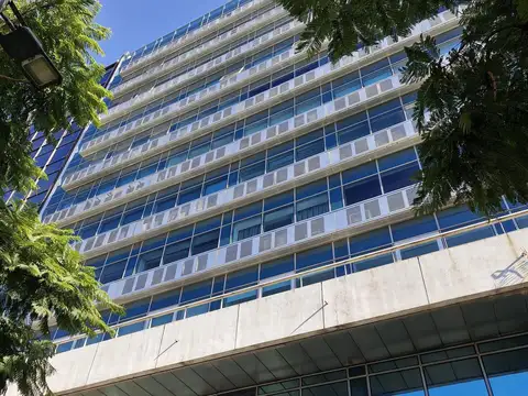Oficina en Alquiler al Norte