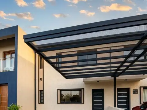 VENTA DUPLEX OPORTUNIDAD - 3 DORM CON PILETA