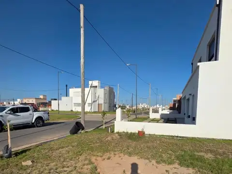 VENTA LOTE 364 m2 APTO DUPLEX QUEBRADAS MANANTIALES