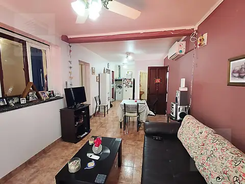 Depto Tipo Casa en Venta en Almagro, USD 170.000