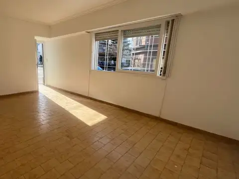 Depto Tipo Casa en Alquiler de Monoambiente