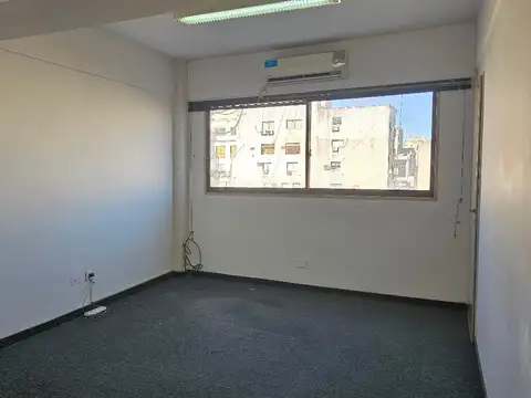 Oficina en Alquiler en Centro, $ 630.000