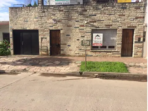 Casa 5 ambientes con 3 baños