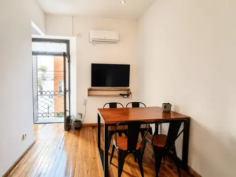 Piedras 800, Piso 1