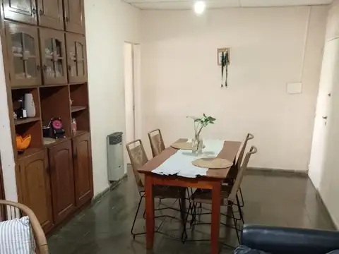 Depto Tipo Casa en Venta de 5 ambientes