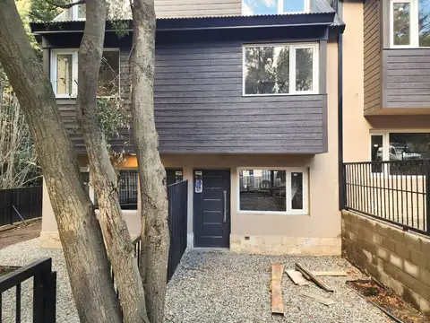 VENTA DE DUPLEX A ESTRENAR KM1 APTO TURISMO